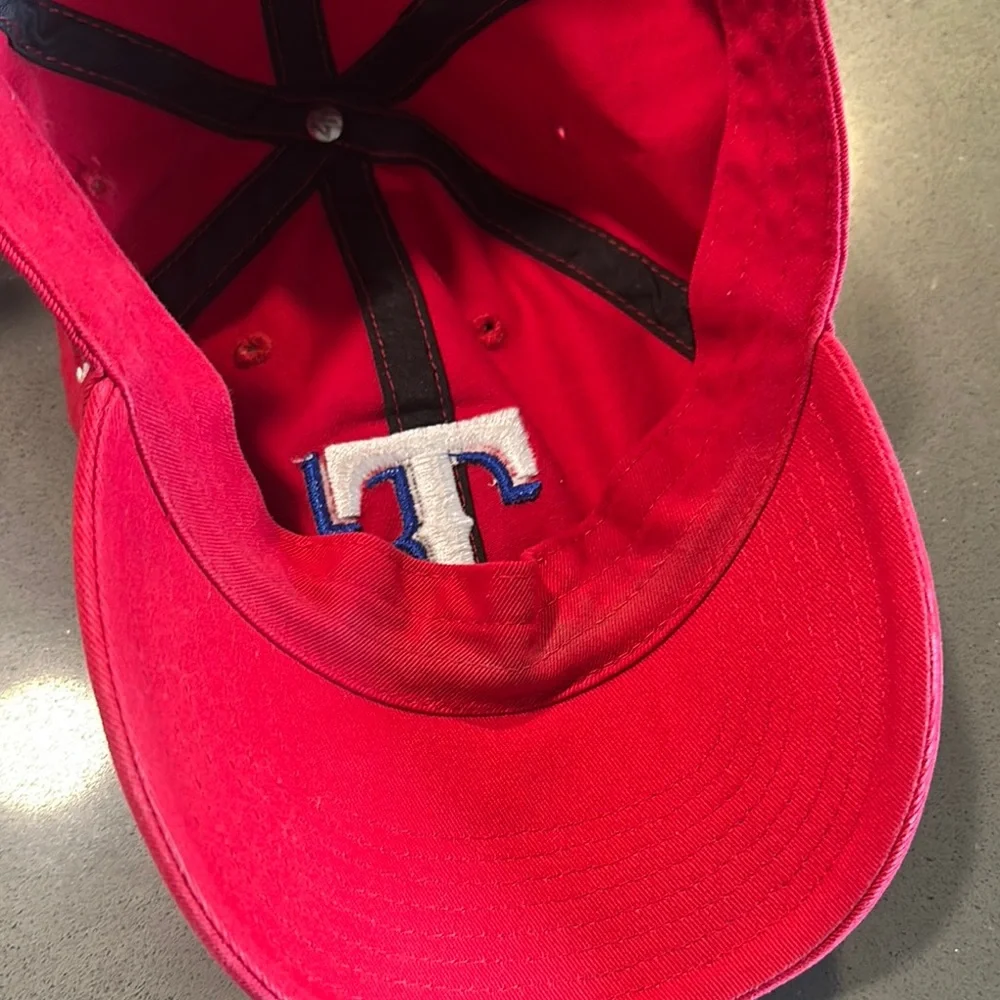 Texas Rangers Red Baseball Cap - Picture 6 of 9